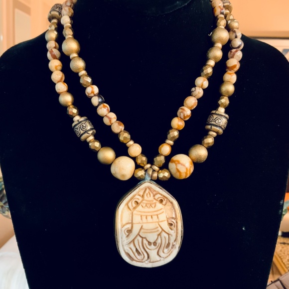 Handmade Vintage CARVED BONE - TIGER CORAL STATEMENT NECKLACE ⭐️NEW CONDITION - Picture 4 of 9